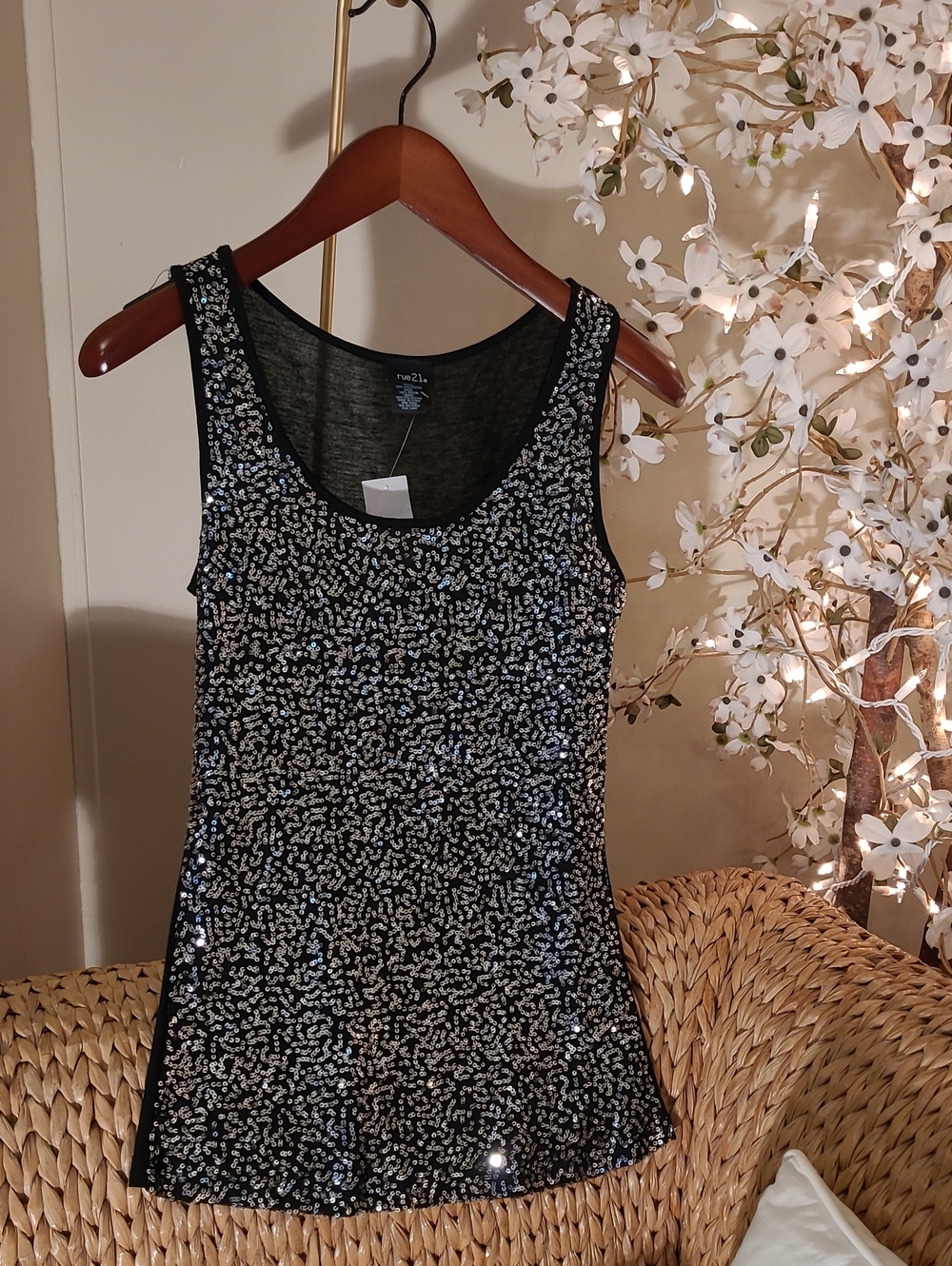 NWT Rue21 Black Sequin Scoop Neck Tank